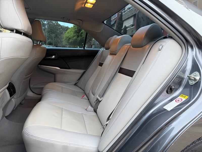 Toyota Camry XLE V6 2014