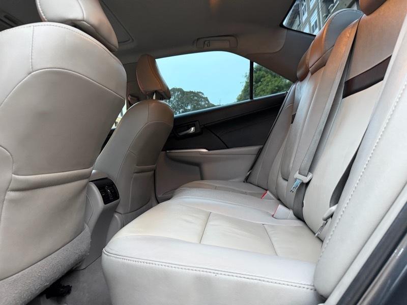 Toyota Camry XLE V6 2014