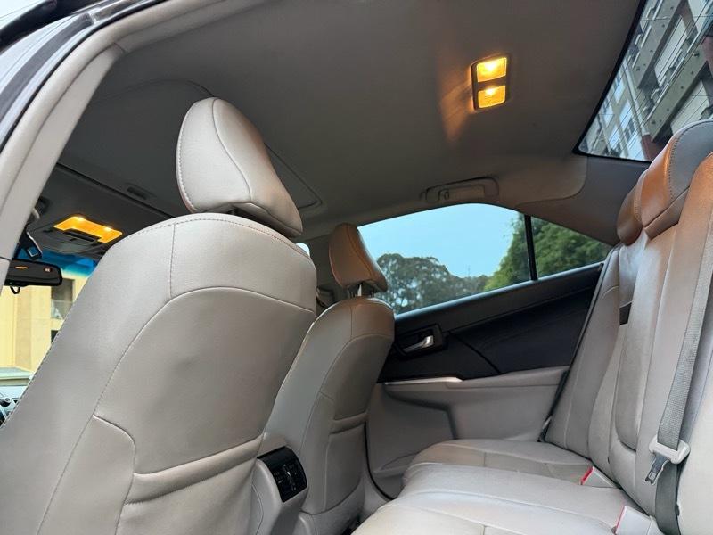 Toyota Camry XLE V6 2014