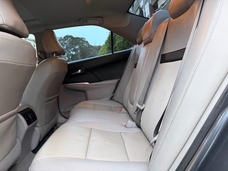 Toyota Camry XLE V6 2014