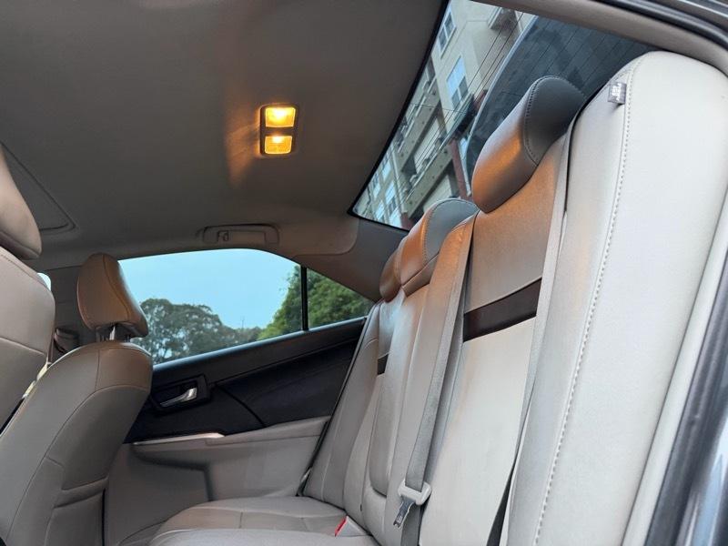 Toyota Camry XLE V6 2014