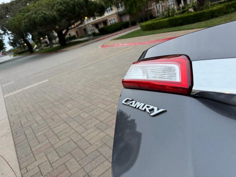 Toyota Camry XLE V6 2014