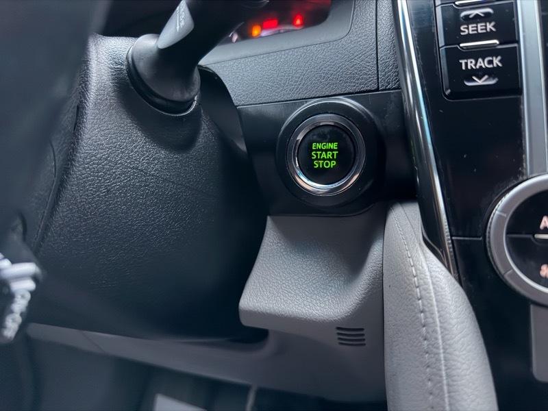 Toyota Camry XLE V6 2014