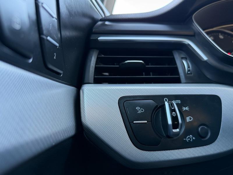 Audi A4 2.0T Premium Plus Sedan 2018