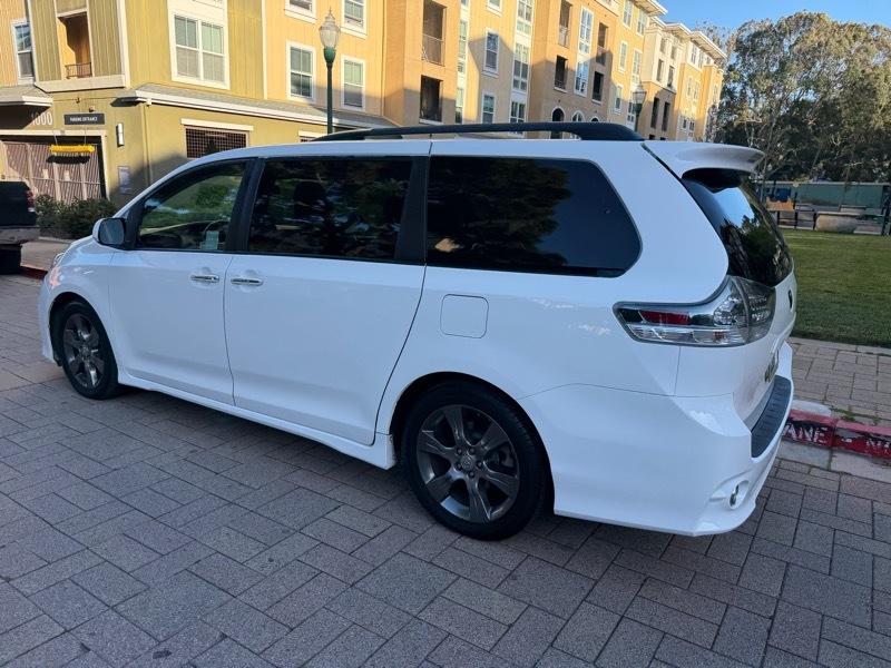 Toyota Sienna SE FWD 8-Passenger V6 2015