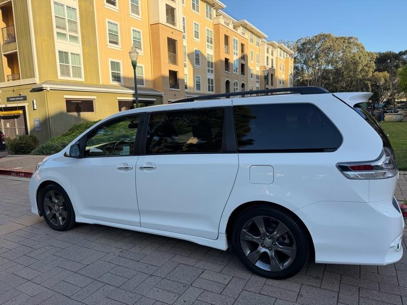 Toyota Sienna SE FWD 8-Passenger V6 2015