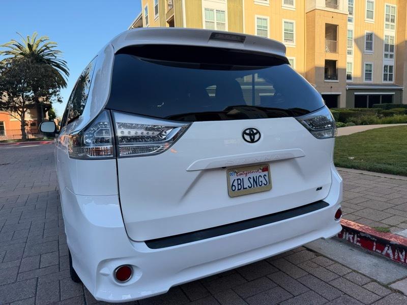 Toyota Sienna SE FWD 8-Passenger V6 2015