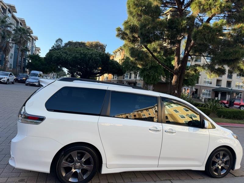 Toyota Sienna SE FWD 8-Passenger V6 2015