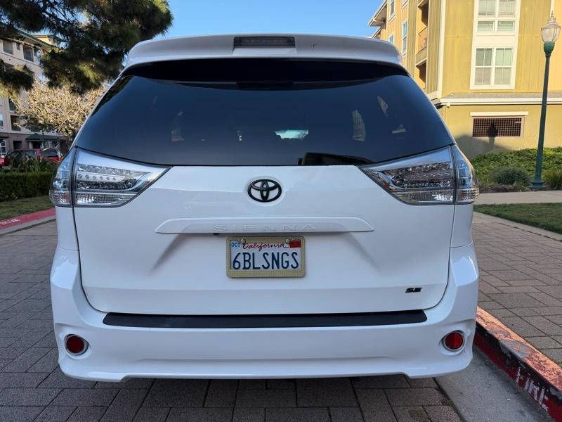 Toyota Sienna SE FWD 8-Passenger V6 2015