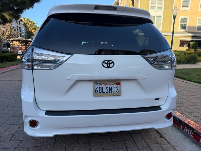 Toyota Sienna SE FWD 8-Passenger V6 2015
