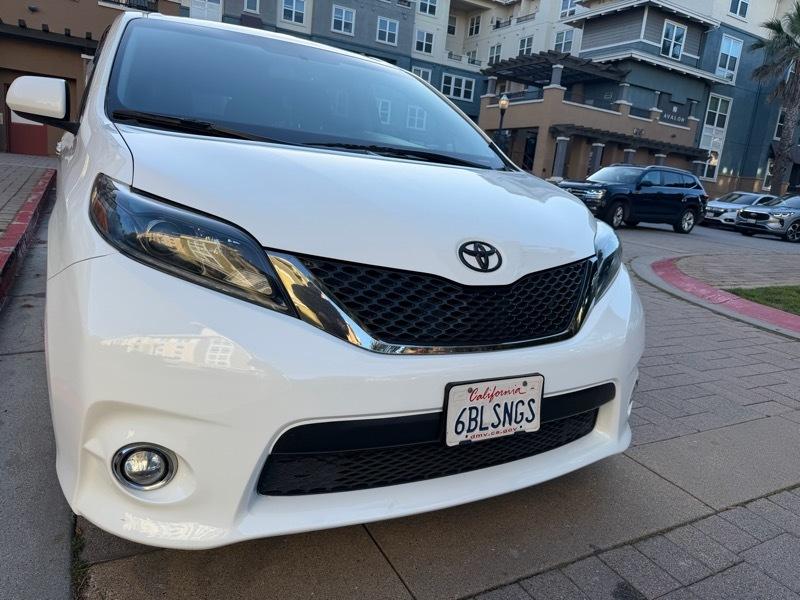 Toyota Sienna SE FWD 8-Passenger V6 2015