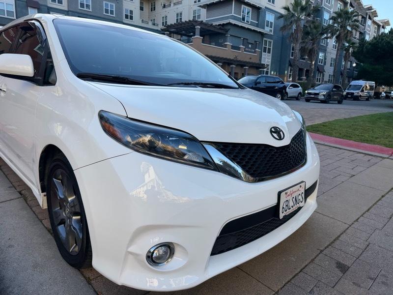 Toyota Sienna SE FWD 8-Passenger V6 2015