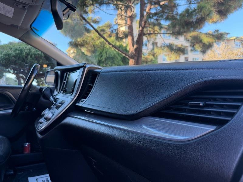 Toyota Sienna SE FWD 8-Passenger V6 2015