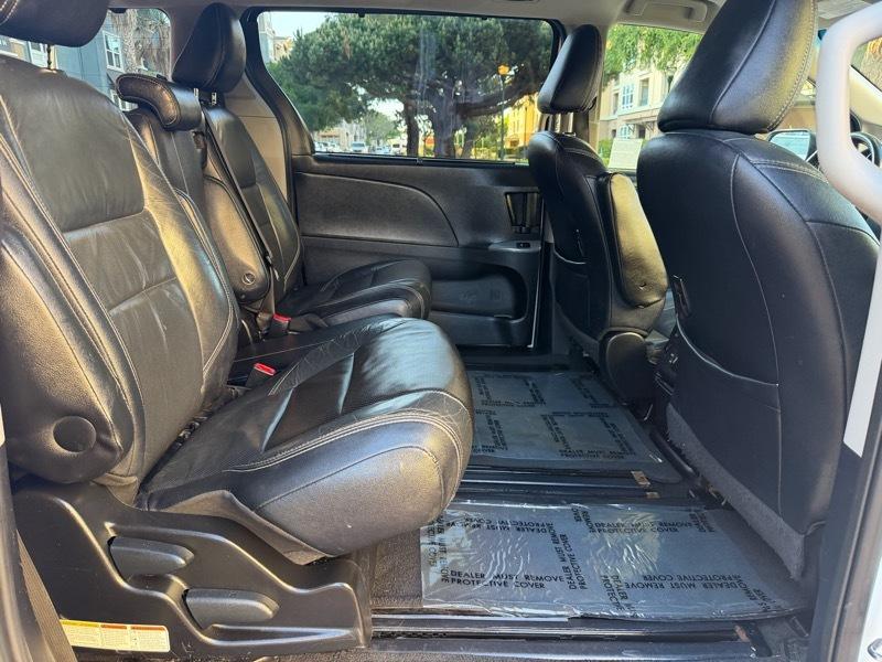 Toyota Sienna SE FWD 8-Passenger V6 2015