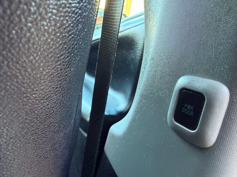 Toyota Sienna SE FWD 8-Passenger V6 2015