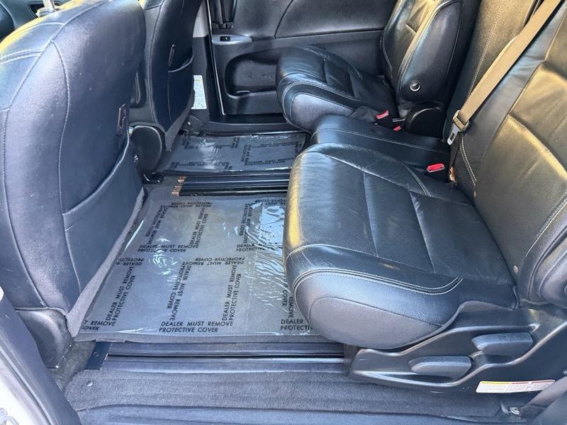 Toyota Sienna SE FWD 8-Passenger V6 2015