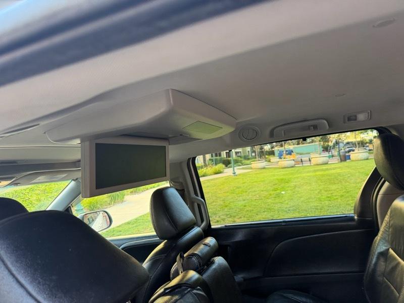 Toyota Sienna SE FWD 8-Passenger V6 2015