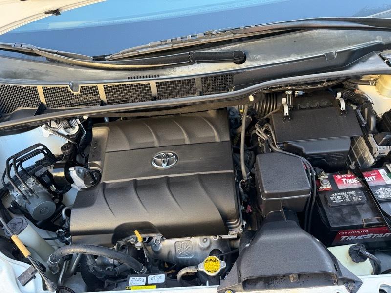 Toyota Sienna SE FWD 8-Passenger V6 2015