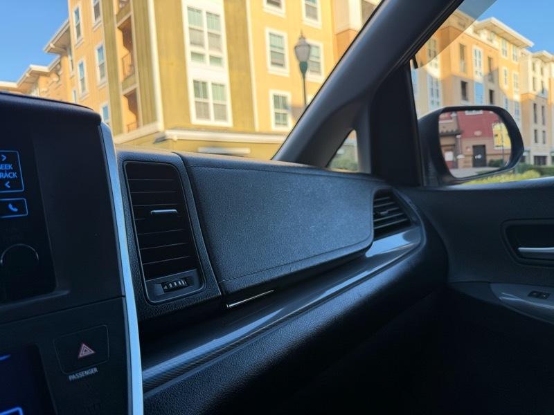 Toyota Sienna SE FWD 8-Passenger V6 2015