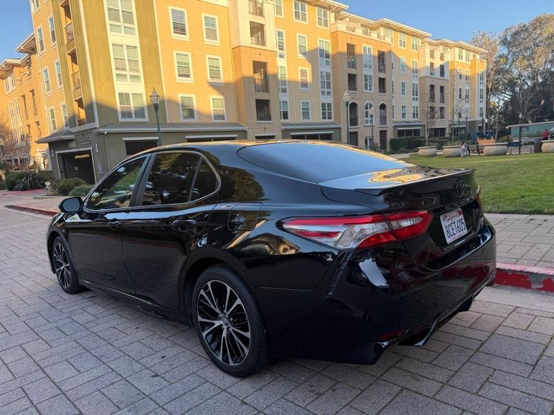 Toyota Camry SE 2018
