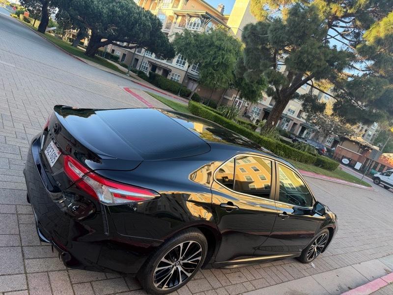 Toyota Camry SE 2018