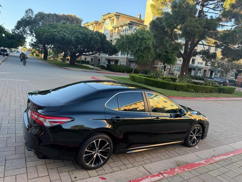 Toyota Camry SE 2018