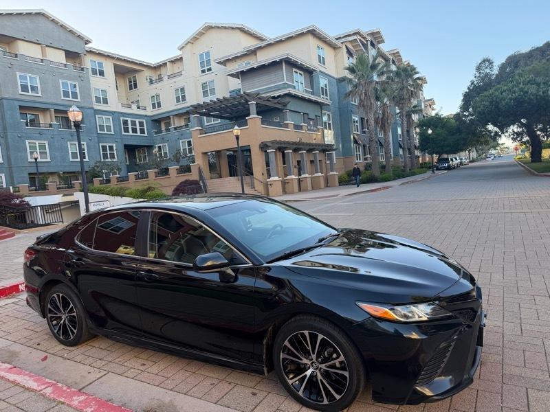 Toyota Camry SE 2018
