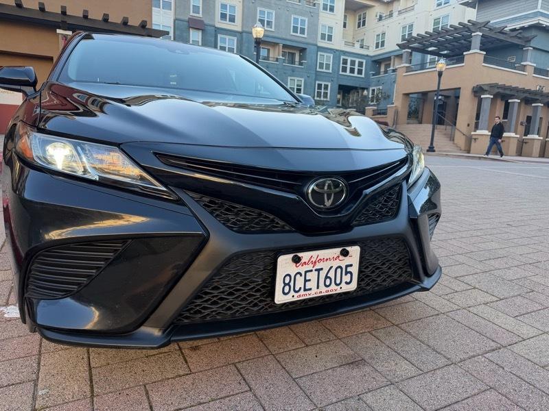 Toyota Camry SE 2018