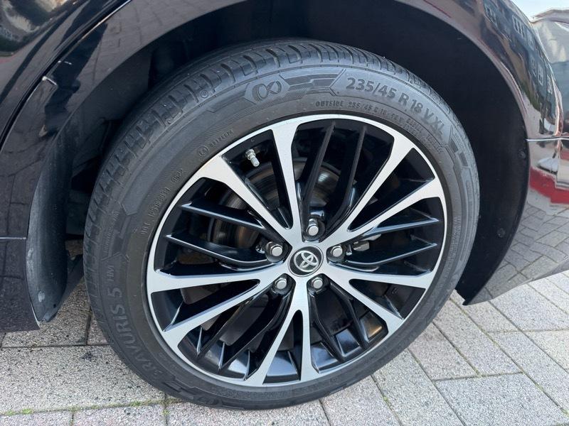 Toyota Camry SE 2018