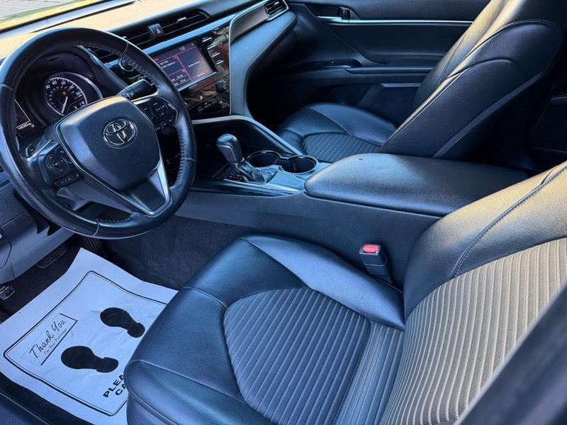 Toyota Camry SE 2018