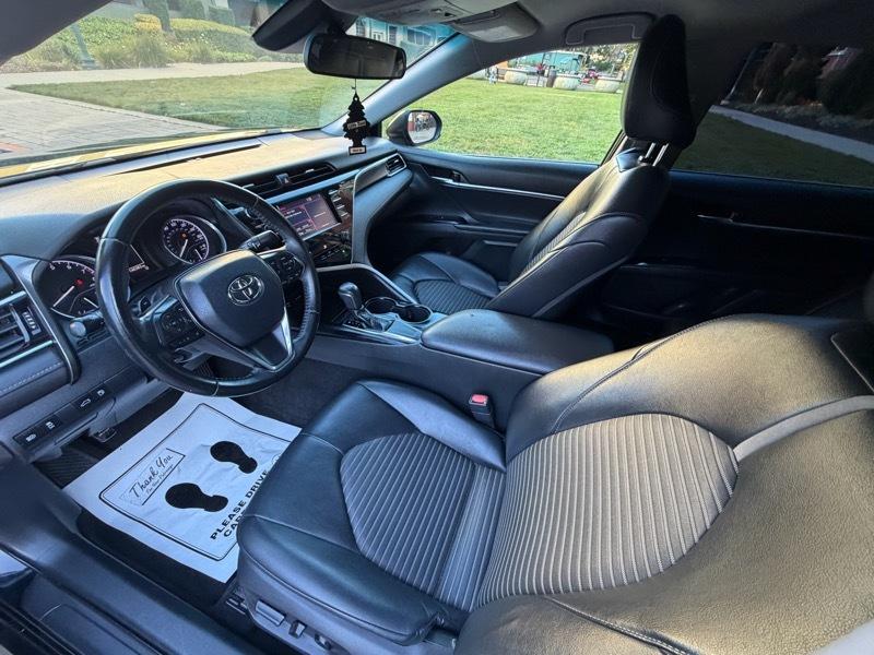 Toyota Camry SE 2018