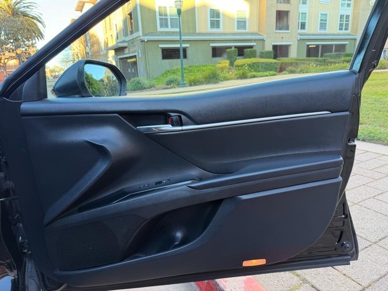 Toyota Camry SE 2018