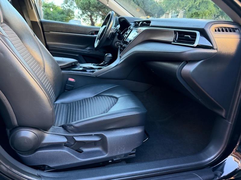 Toyota Camry SE 2018