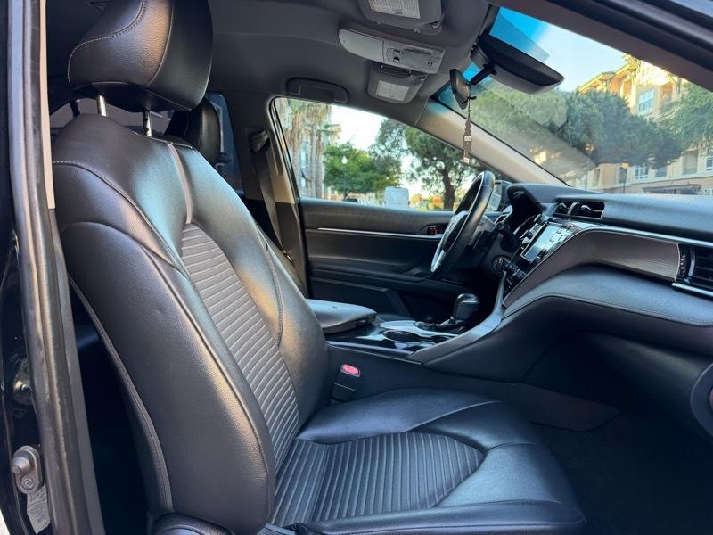 Toyota Camry SE 2018