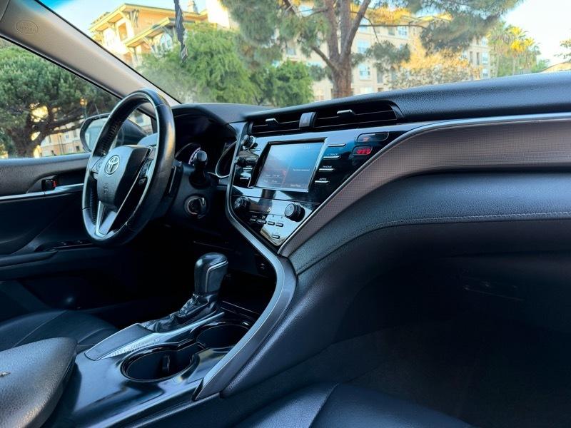 Toyota Camry SE 2018