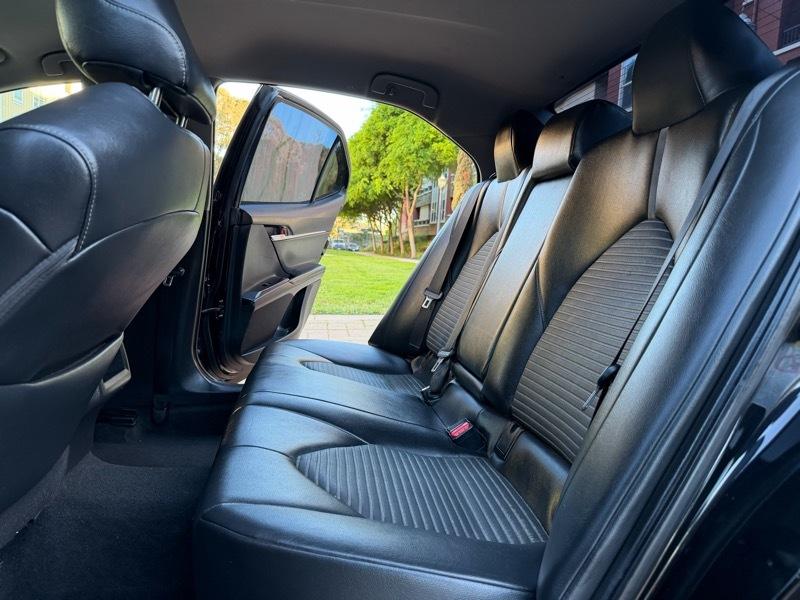 Toyota Camry SE 2018