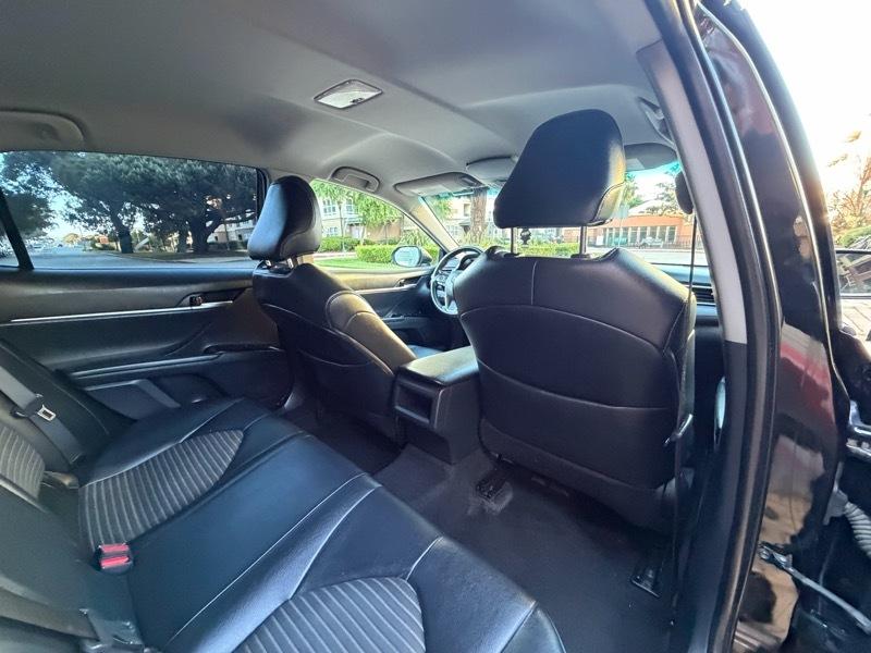 Toyota Camry SE 2018