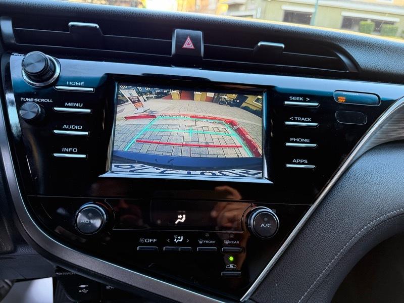 Toyota Camry SE 2018