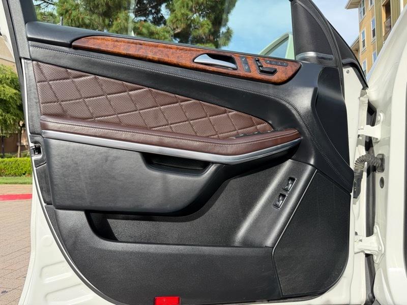 Mercedes-Benz GL-Class GL550 4MATIC 2014