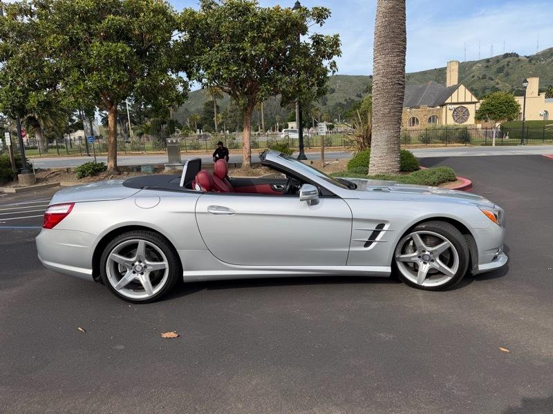 Mercedes-Benz SL-Class SL550R 2014