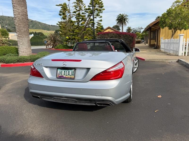 Mercedes-Benz SL-Class SL550R 2014