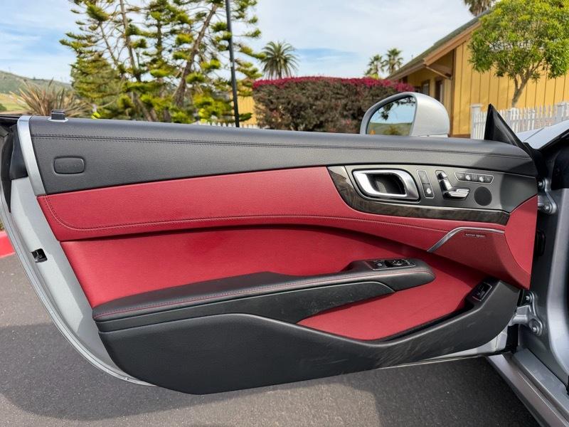 Mercedes-Benz SL-Class SL550R 2014