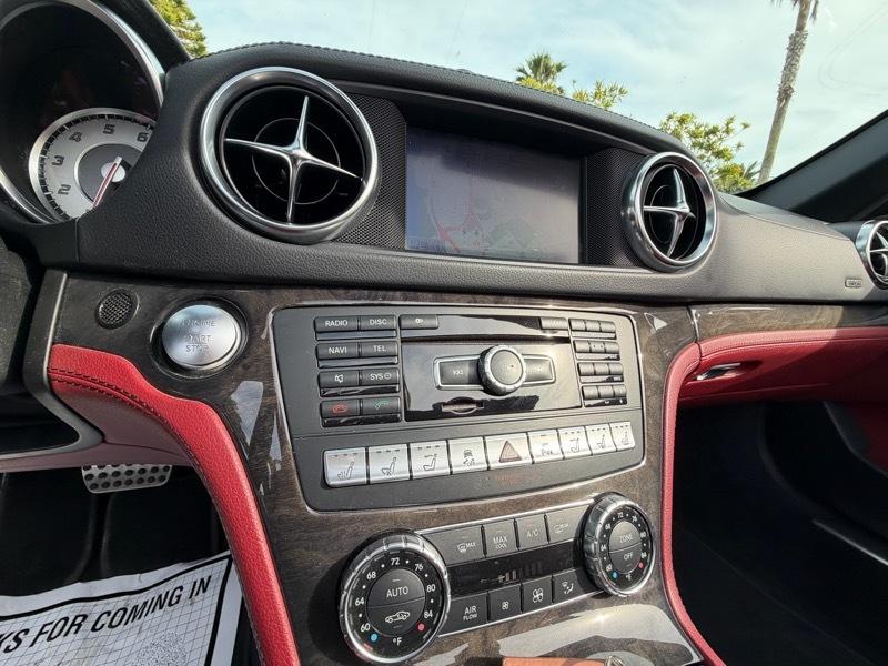 Mercedes-Benz SL-Class SL550R 2014