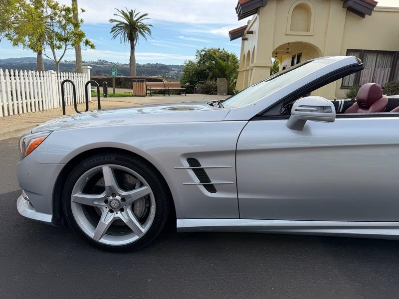 Mercedes-Benz SL-Class SL550R 2014