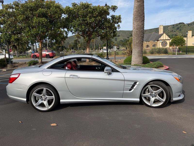 Mercedes-Benz SL-Class SL550R 2014