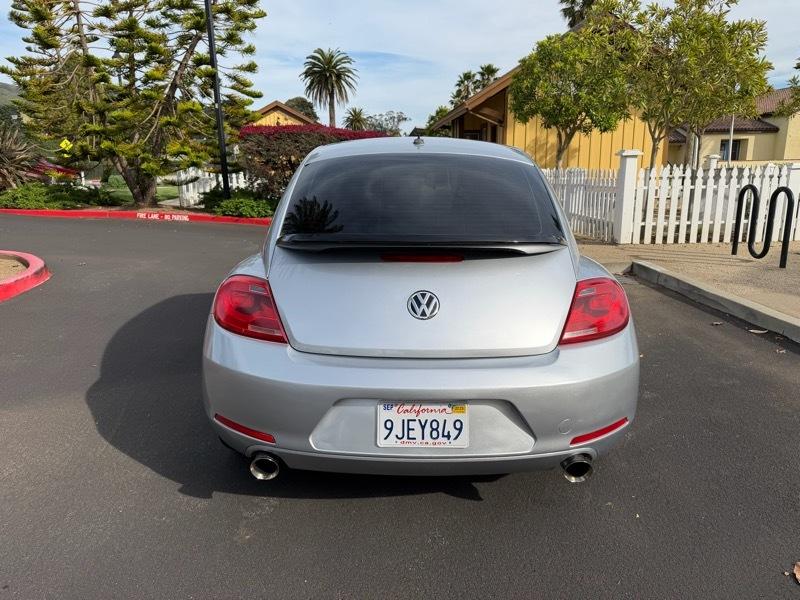 Volkswagen Beetle 2.0T Turbo 2012