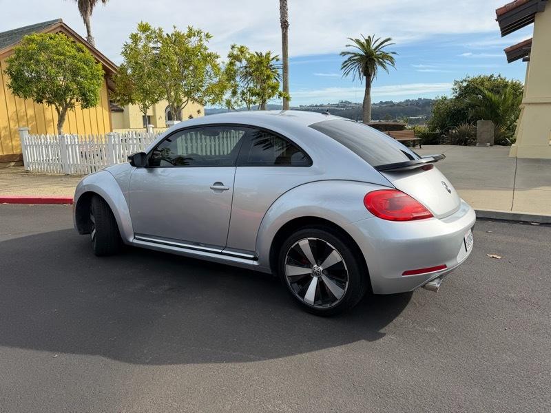 Volkswagen Beetle 2.0T Turbo 2012