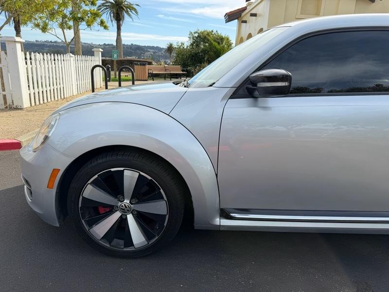Volkswagen Beetle 2.0T Turbo 2012