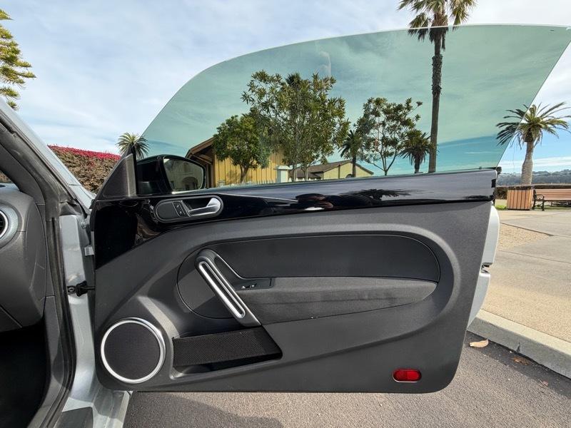 Volkswagen Beetle 2.0T Turbo 2012