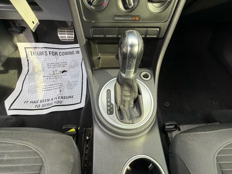 Volkswagen Beetle 2.0T Turbo 2012